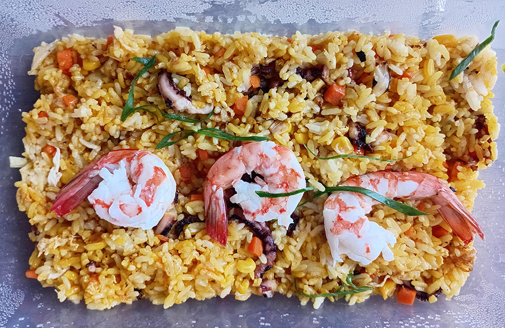 cách làm cơm chiên dương châu hải sản